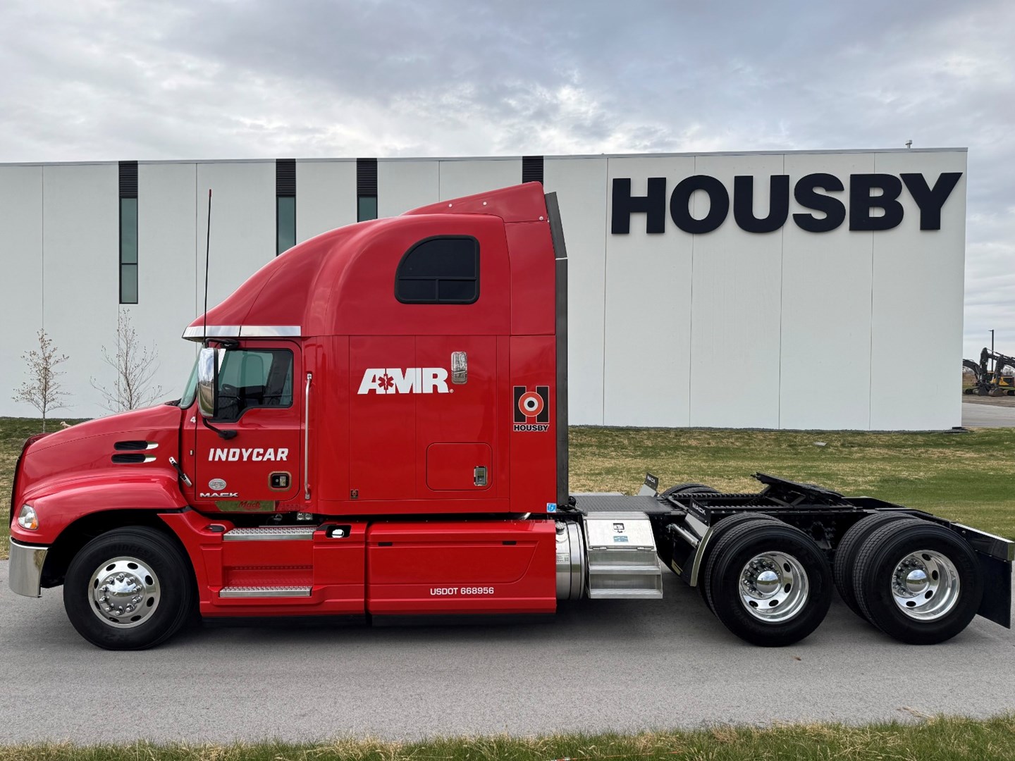 2018 MACK CXU613 - USED TRUCKS SLEEPER - image 3